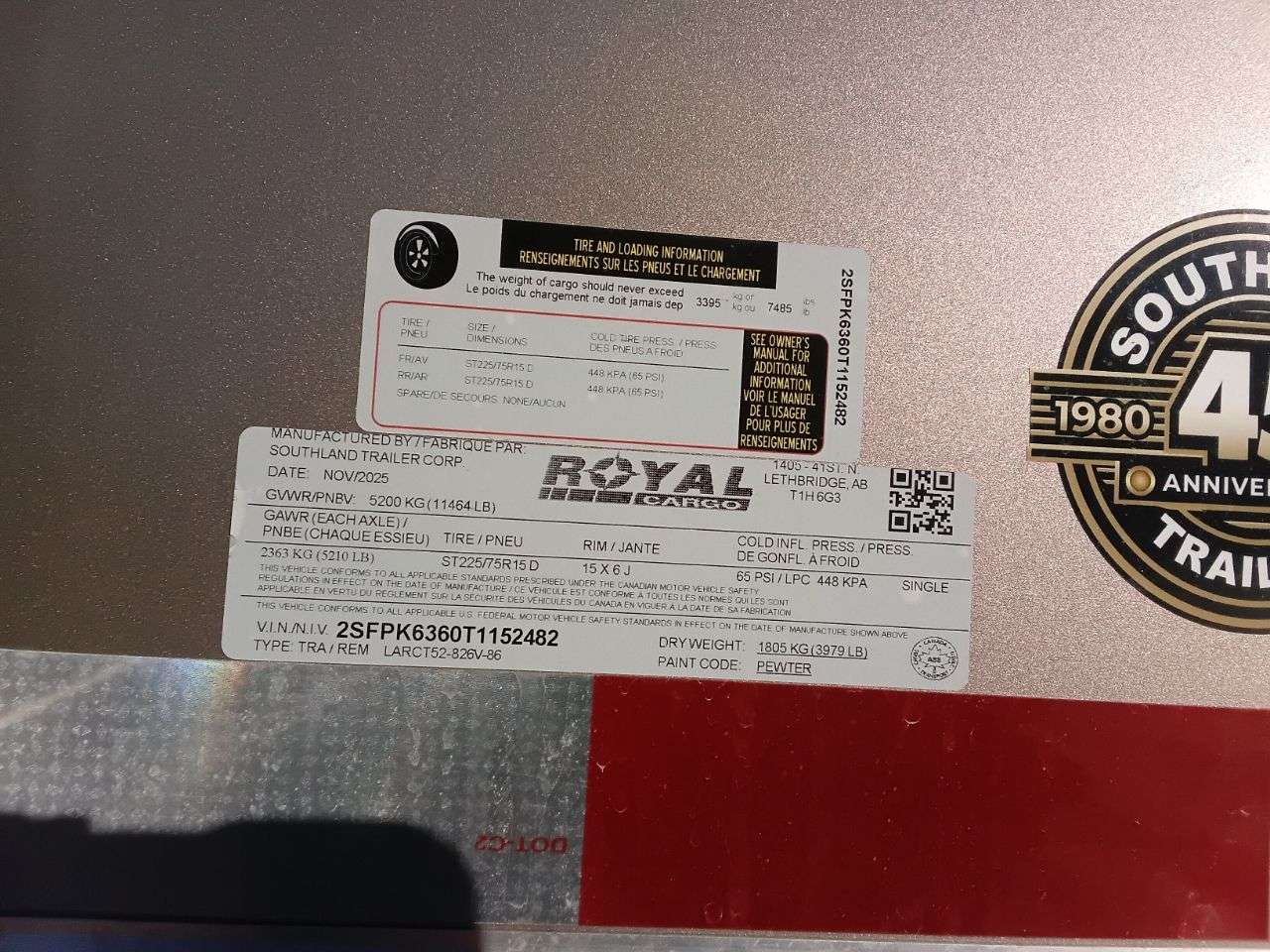 2026 Royal LARC 8'6" x 24' + V-Nose Car Hauler Trailer