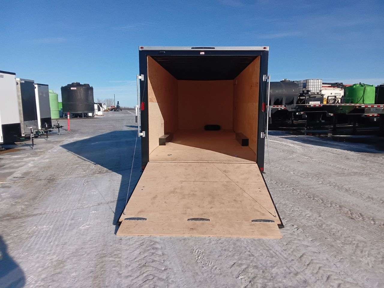 2026 Royal LARC 8'6" x 24' + V-Nose Car Hauler Trailer