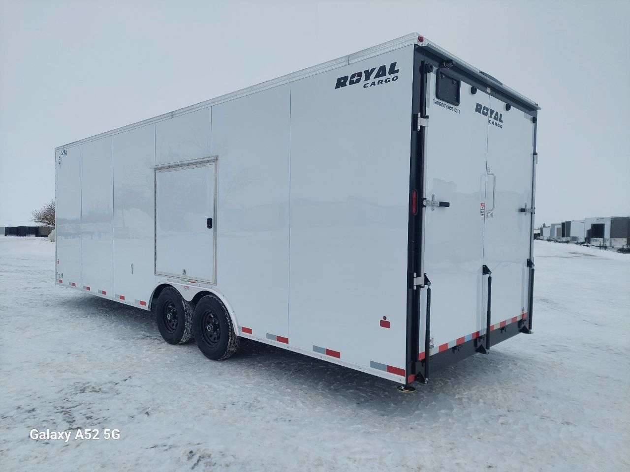 2026 Royal LARC 8'6" x 24' + V-Nose Car Hauler Trailer