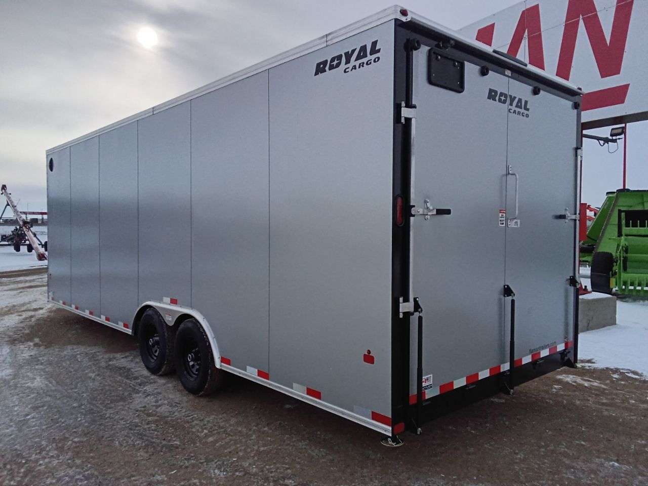 2026 Royal LARC 8'6" x 24' + V-Nose Car Hauler Trailer