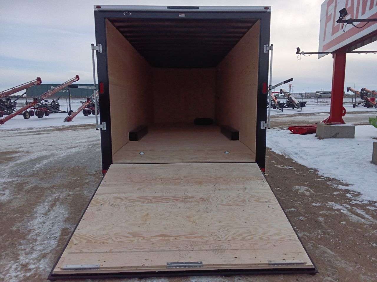 2026 Royal LARC 8'6" x 24' + V-Nose Car Hauler Trailer