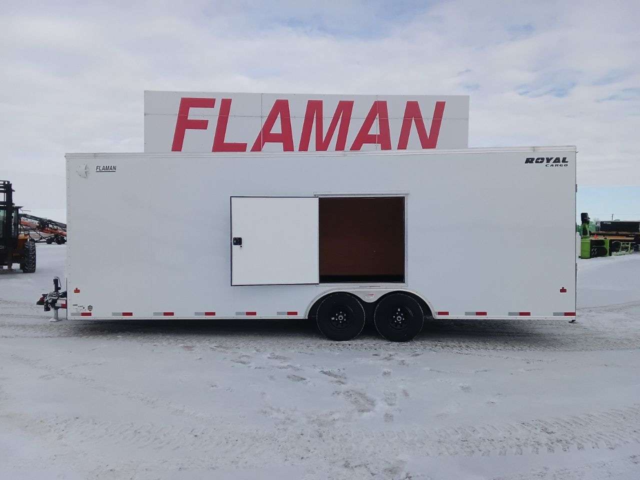 2026 Royal LARC 8'6" x 24' + V-Nose Car Hauler Trailer