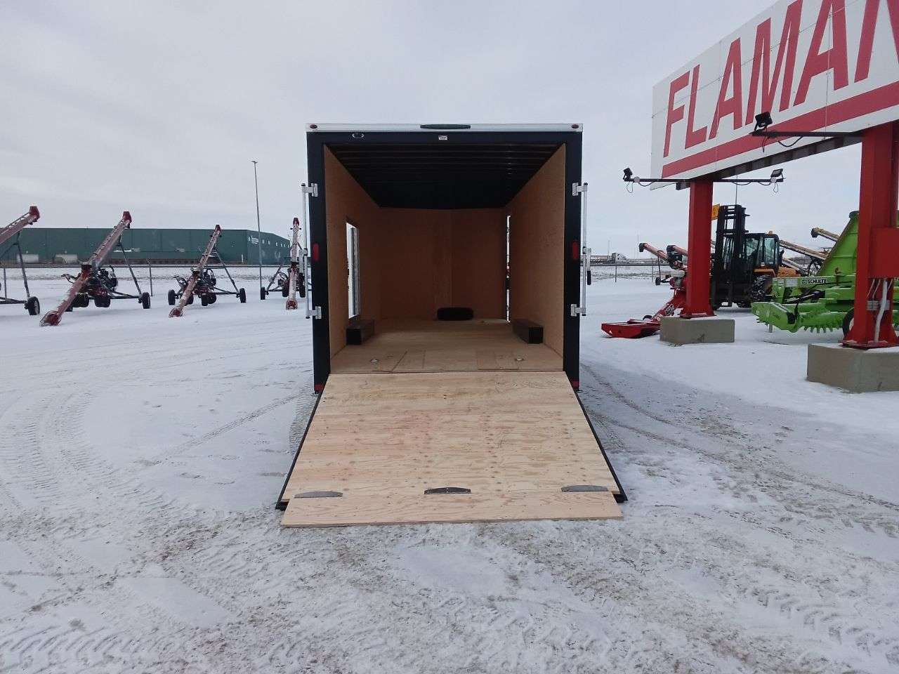 2026 Royal LARC 8'6" x 24' + V-Nose Car Hauler Trailer