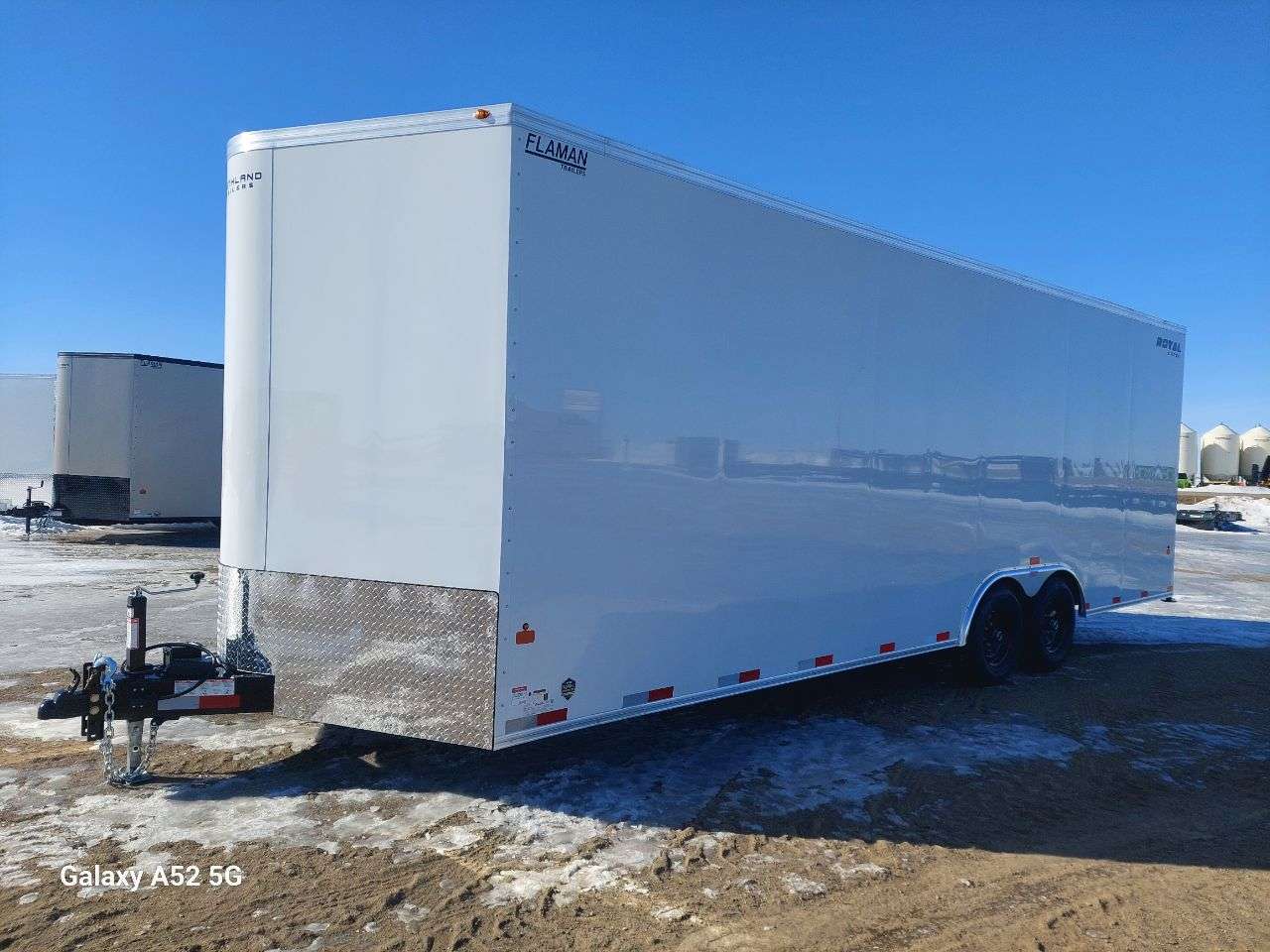 2026 Royal LARC 8'6" x 24' + V-Nose Car Hauler Trailer