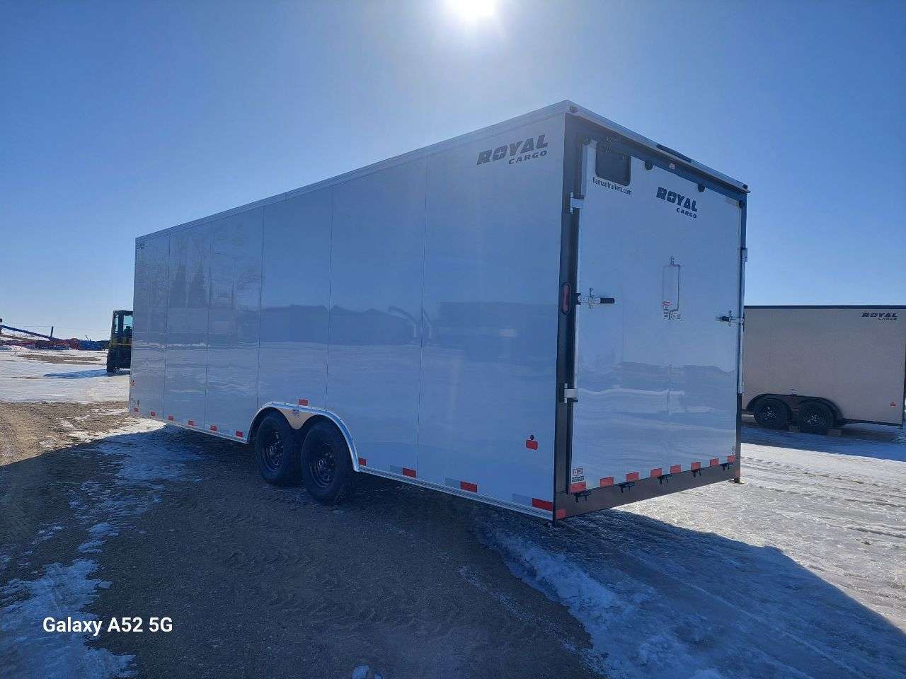 2026 Royal LARC 8'6" x 24' + V-Nose Car Hauler Trailer