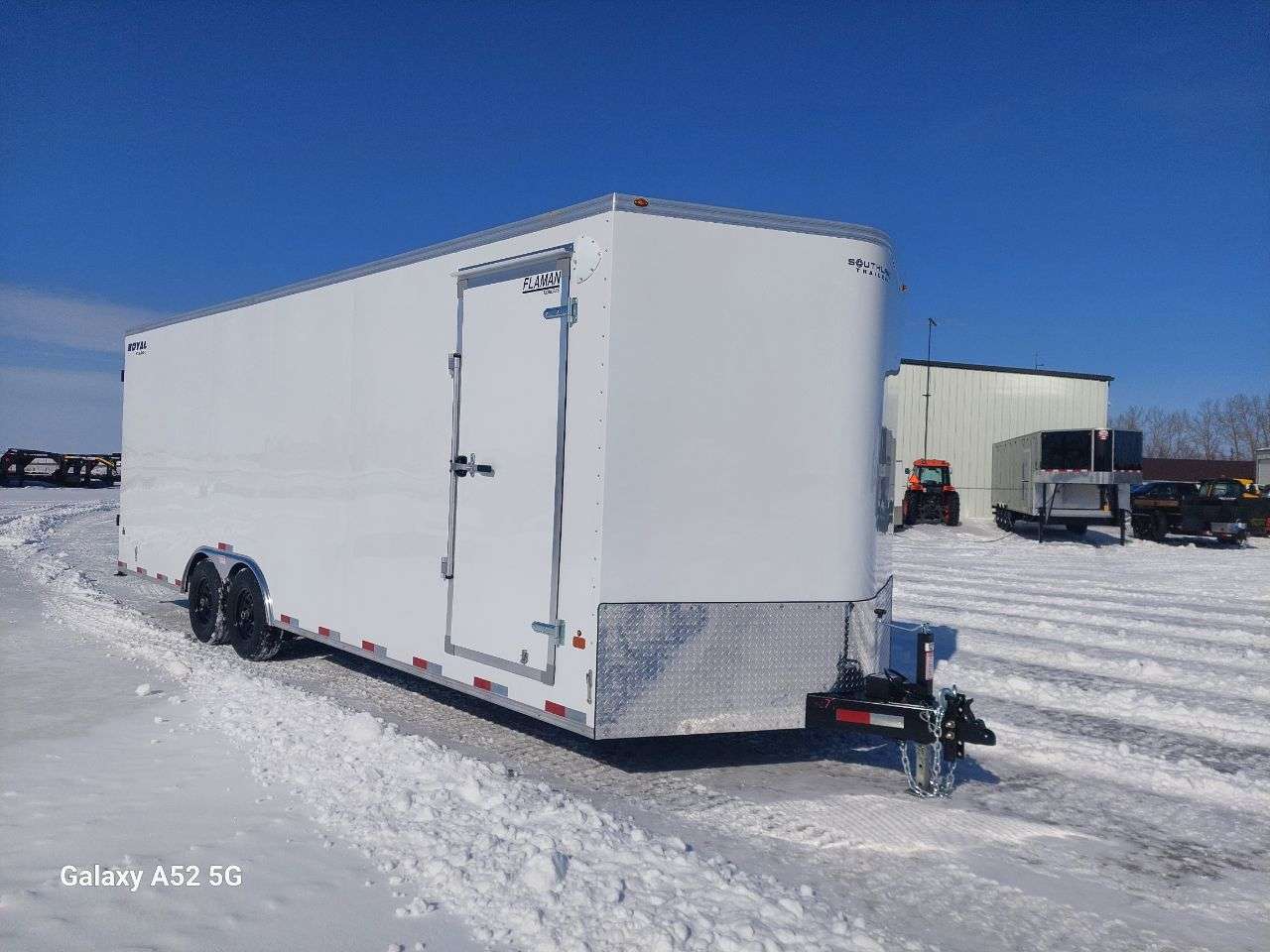 2026 Royal LARC 8'6" x 24' + V-Nose Car Hauler Trailer