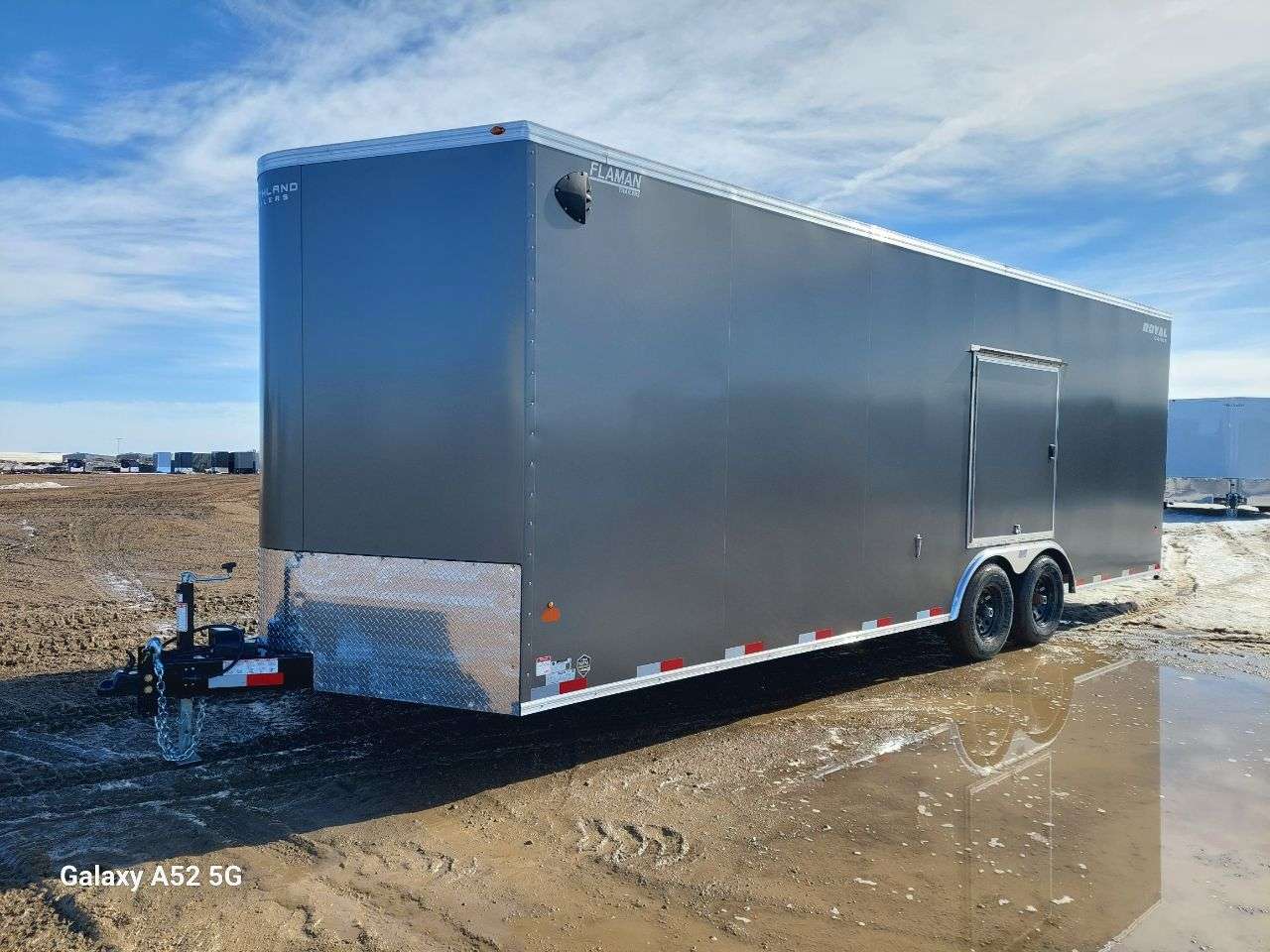 2026 Royal LARC 8'6" x 24' + V-Nose Car Hauler Trailer