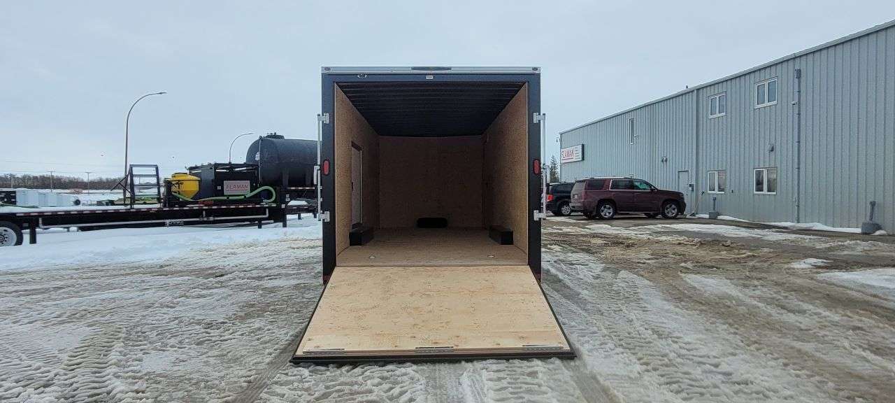 2026 Royal LARC 8'6" x 24' + V-Nose Car Hauler Trailer