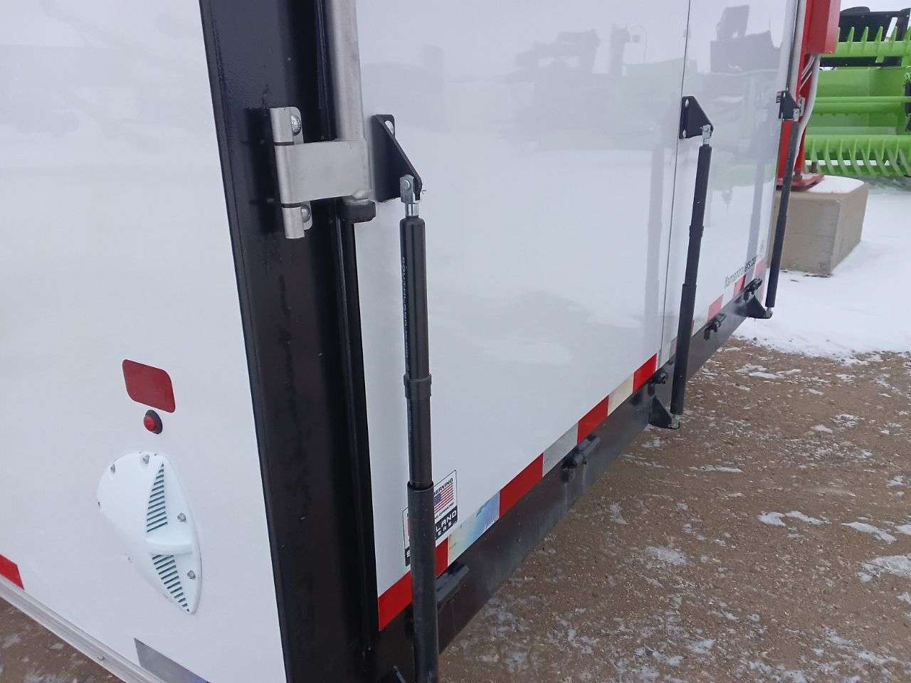 2026 Royal LARSM 8'6" x 16' + V-Nose Toy Hauler Trailer