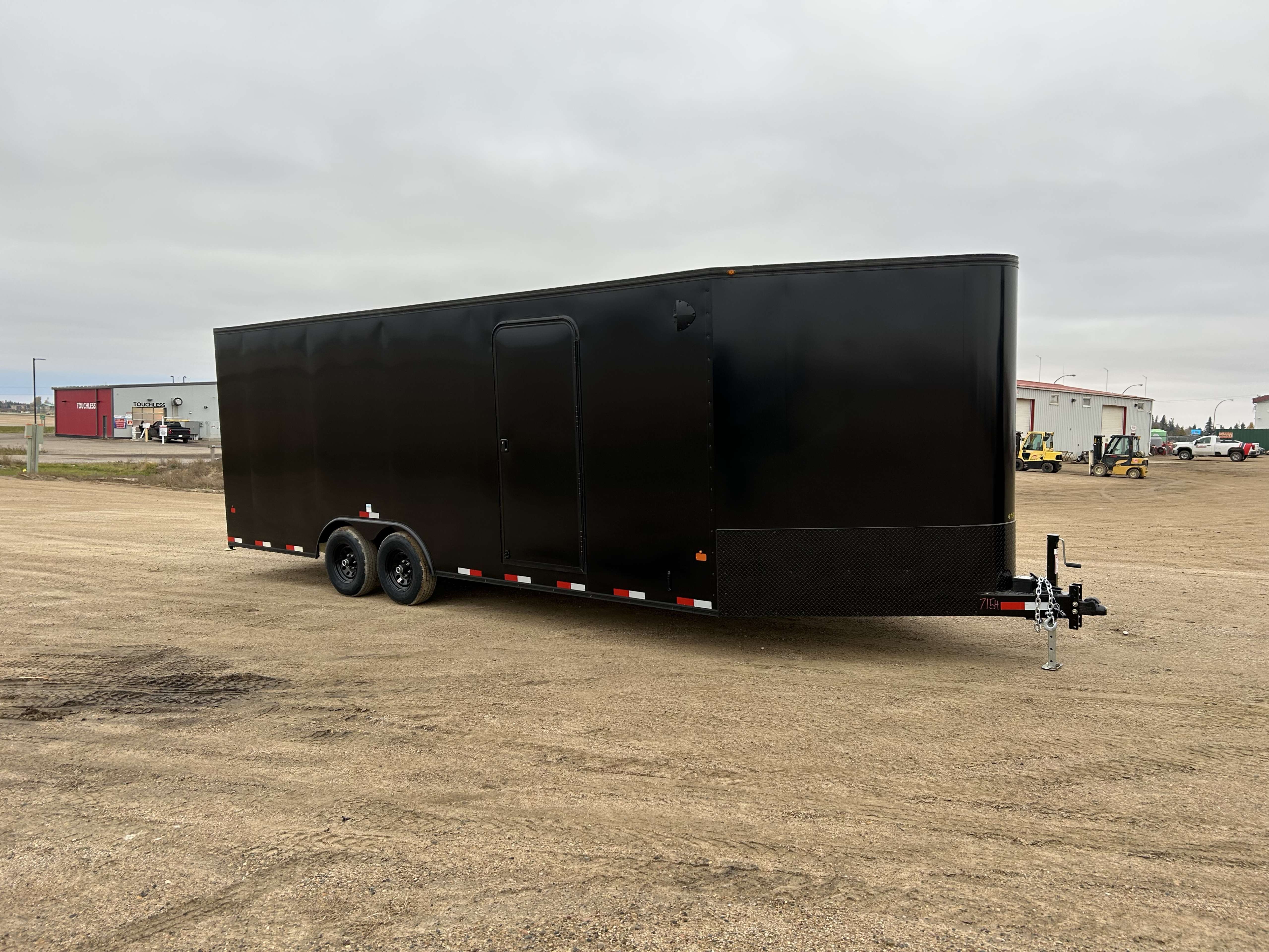 2026 Royal LARSM 8'6" x 22' + V-Nose Toy Hauler Trailer