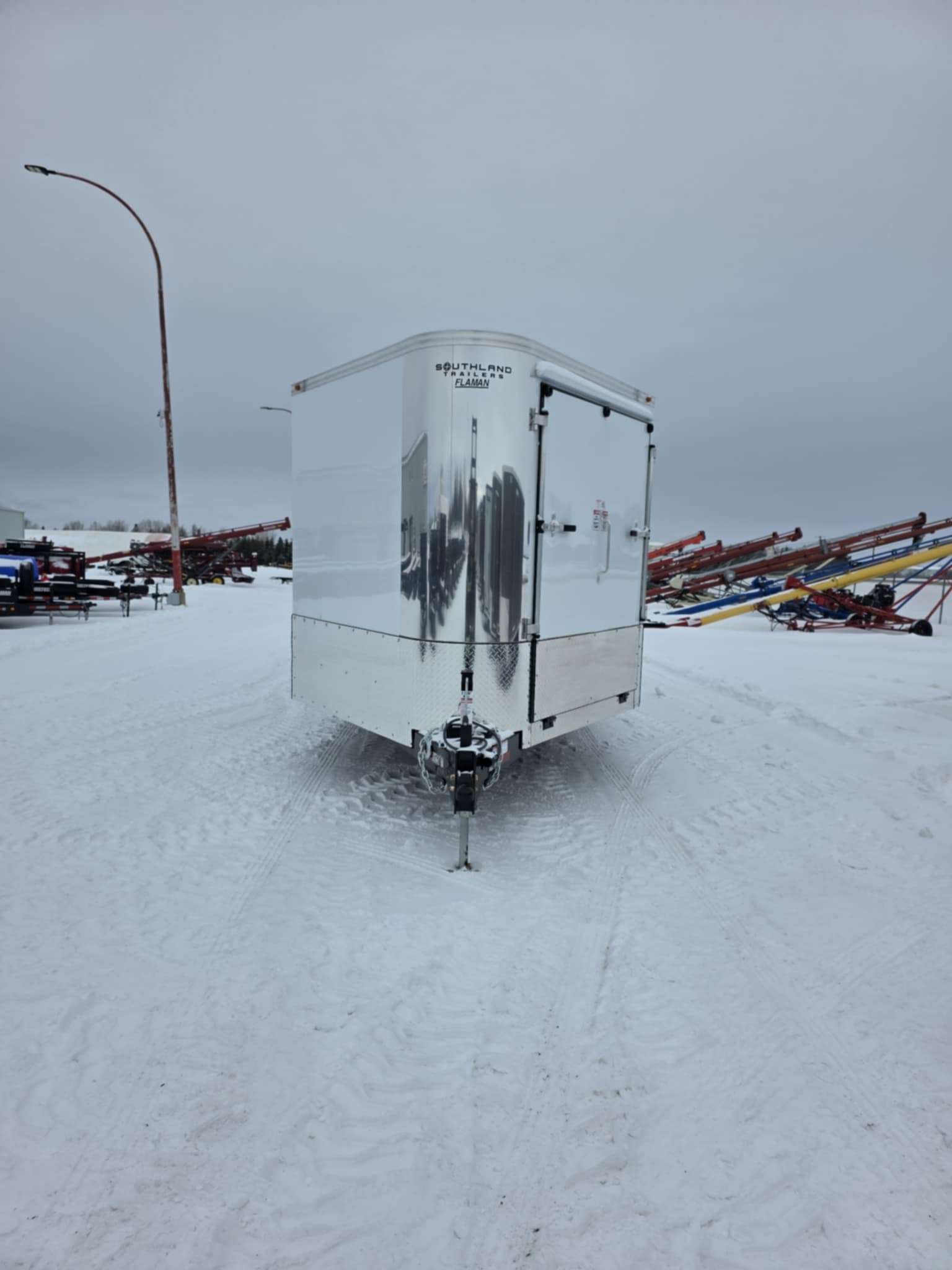 2026 Royal LARSM 8'6" x 22' + V-Nose Toy Hauler Trailer