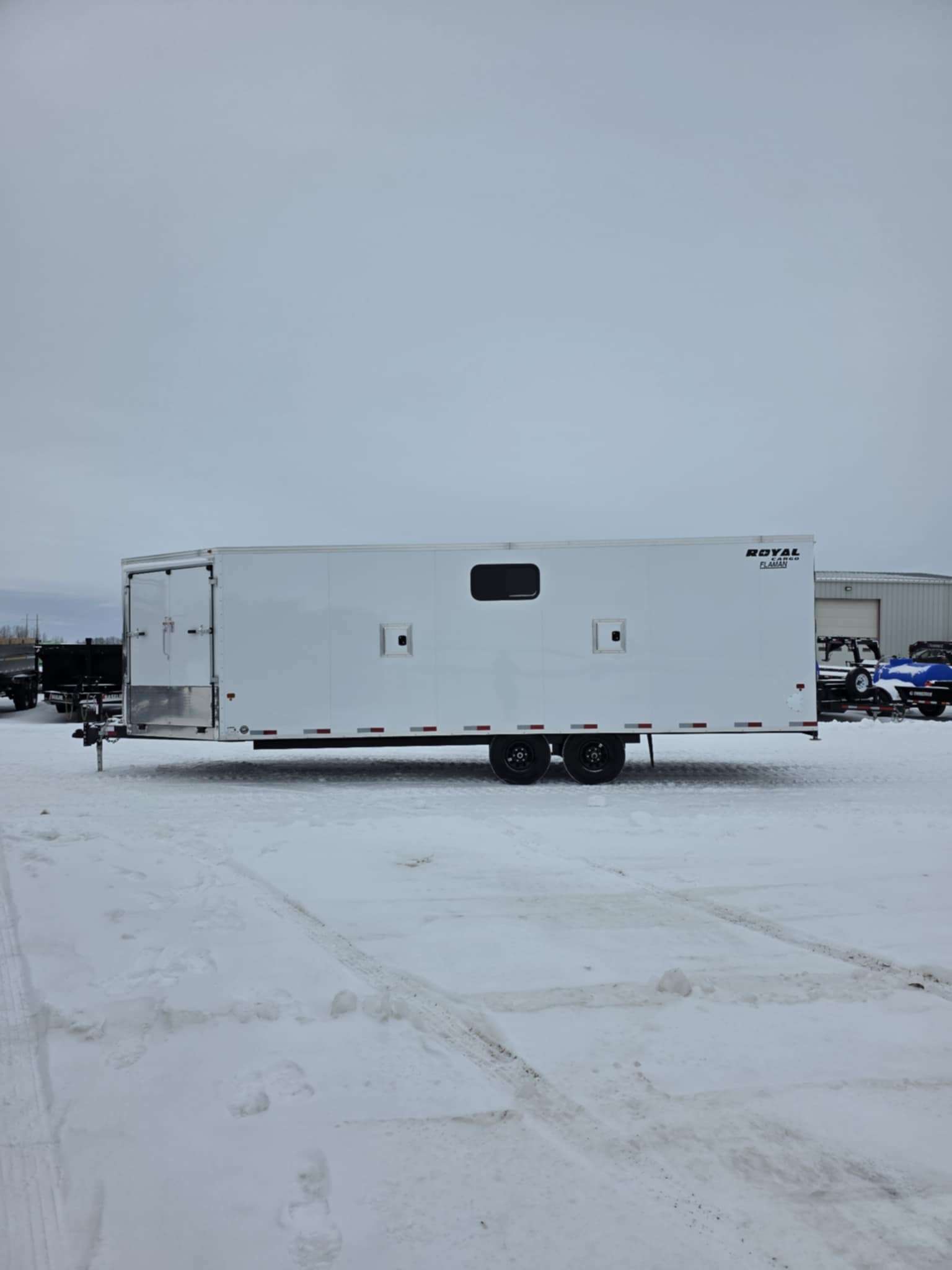 2026 Royal LARSM 8'6" x 22' + V-Nose Toy Hauler Trailer