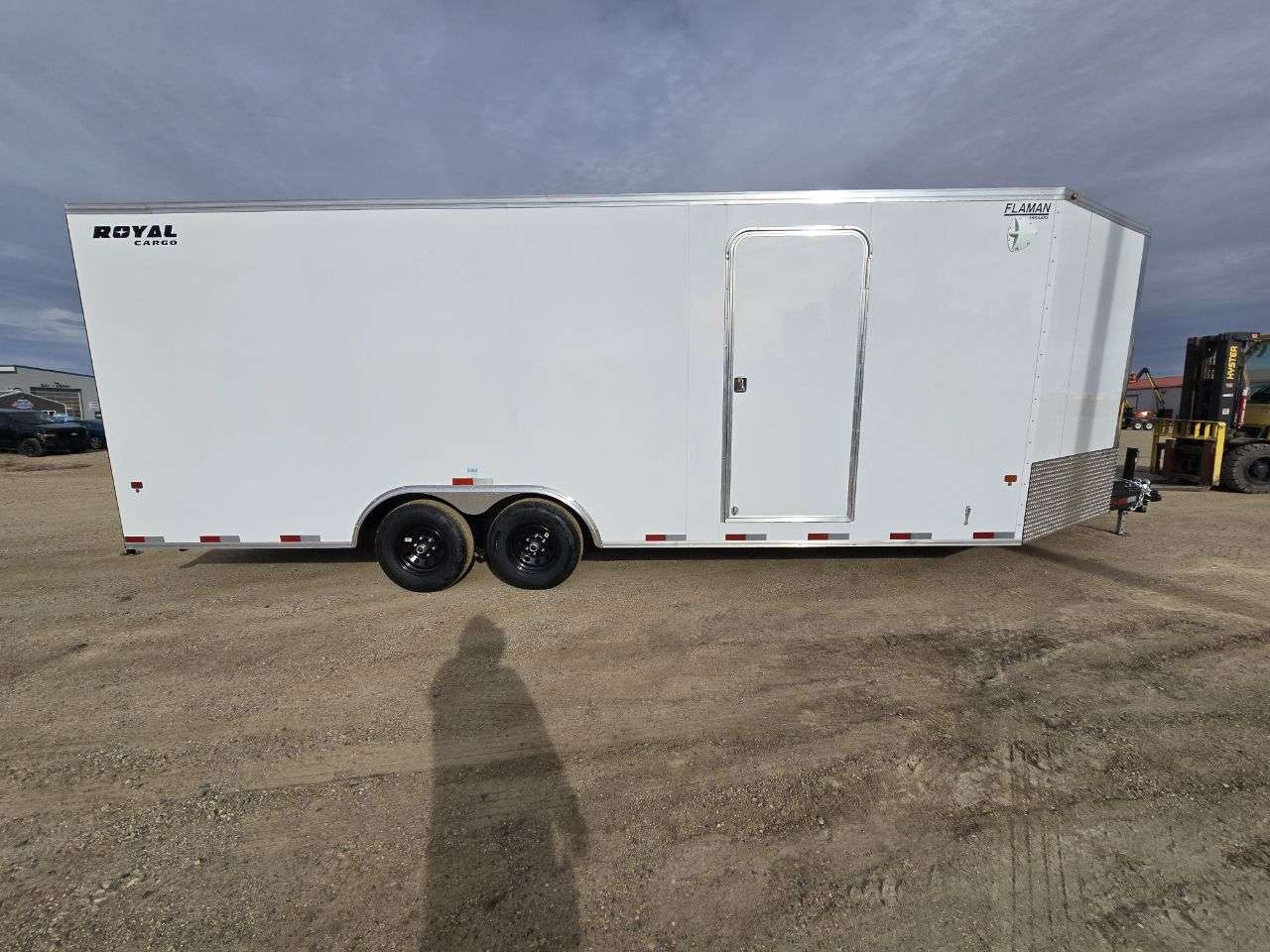 2026 Royal LARSM 8'6" x 22' + V-Nose Toy Hauler Trailer