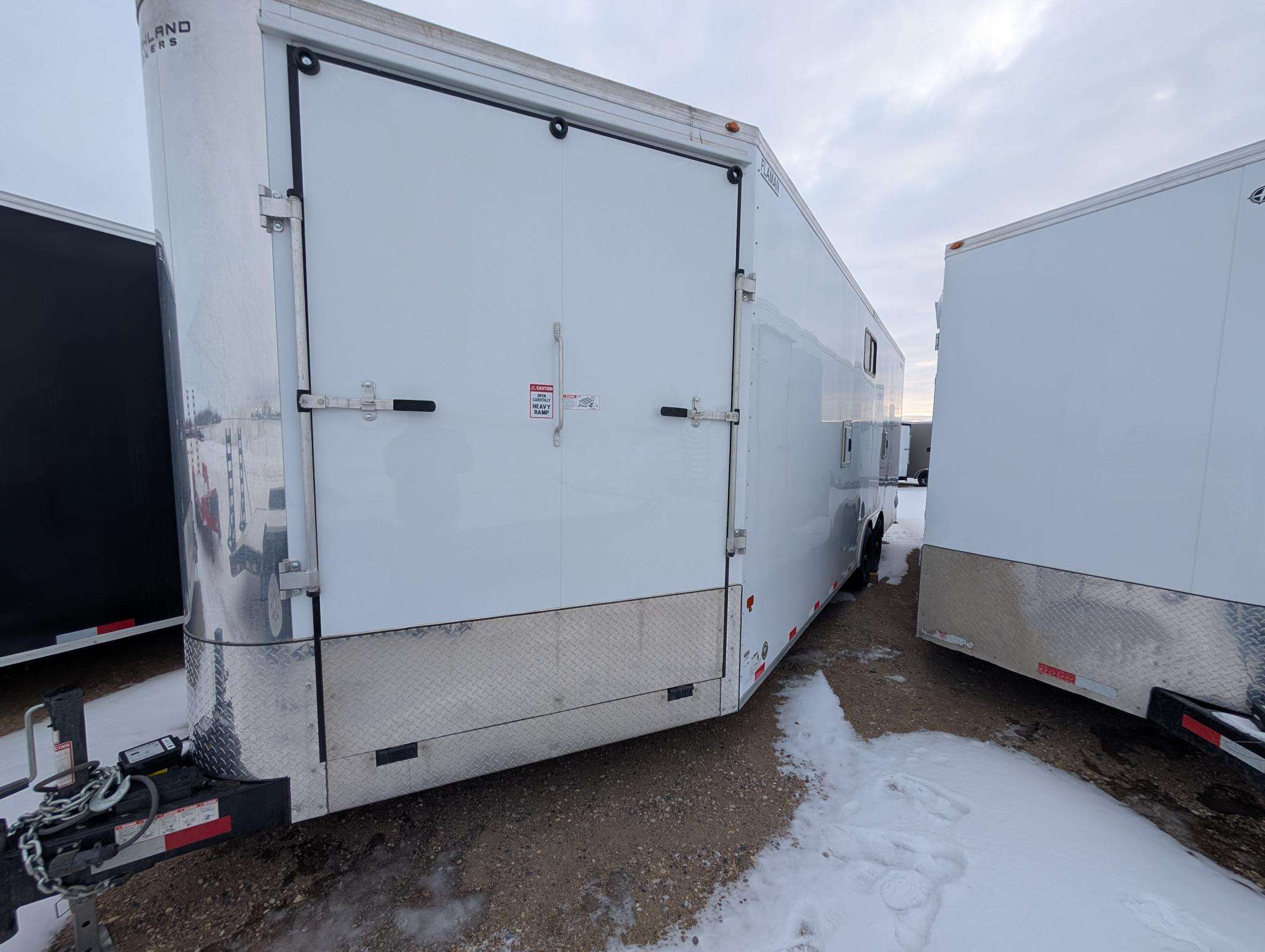 2026 Royal LARSM 8'6" x 22' + V-Nose Toy Hauler Trailer