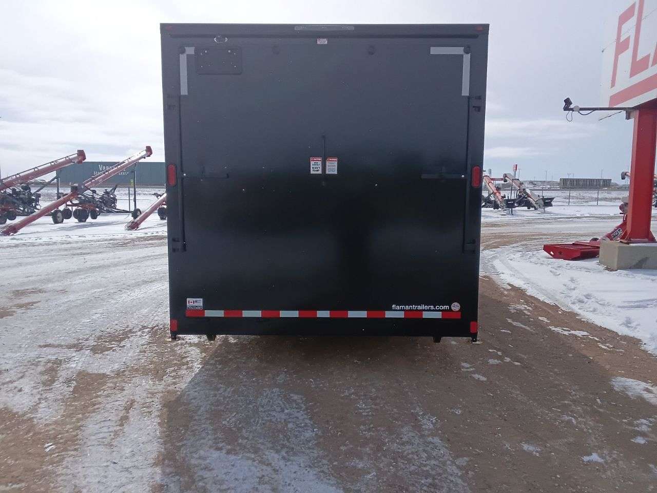 2026 Royal LARSM 8'6" x 22' + V-Nose Toy Hauler Trailer