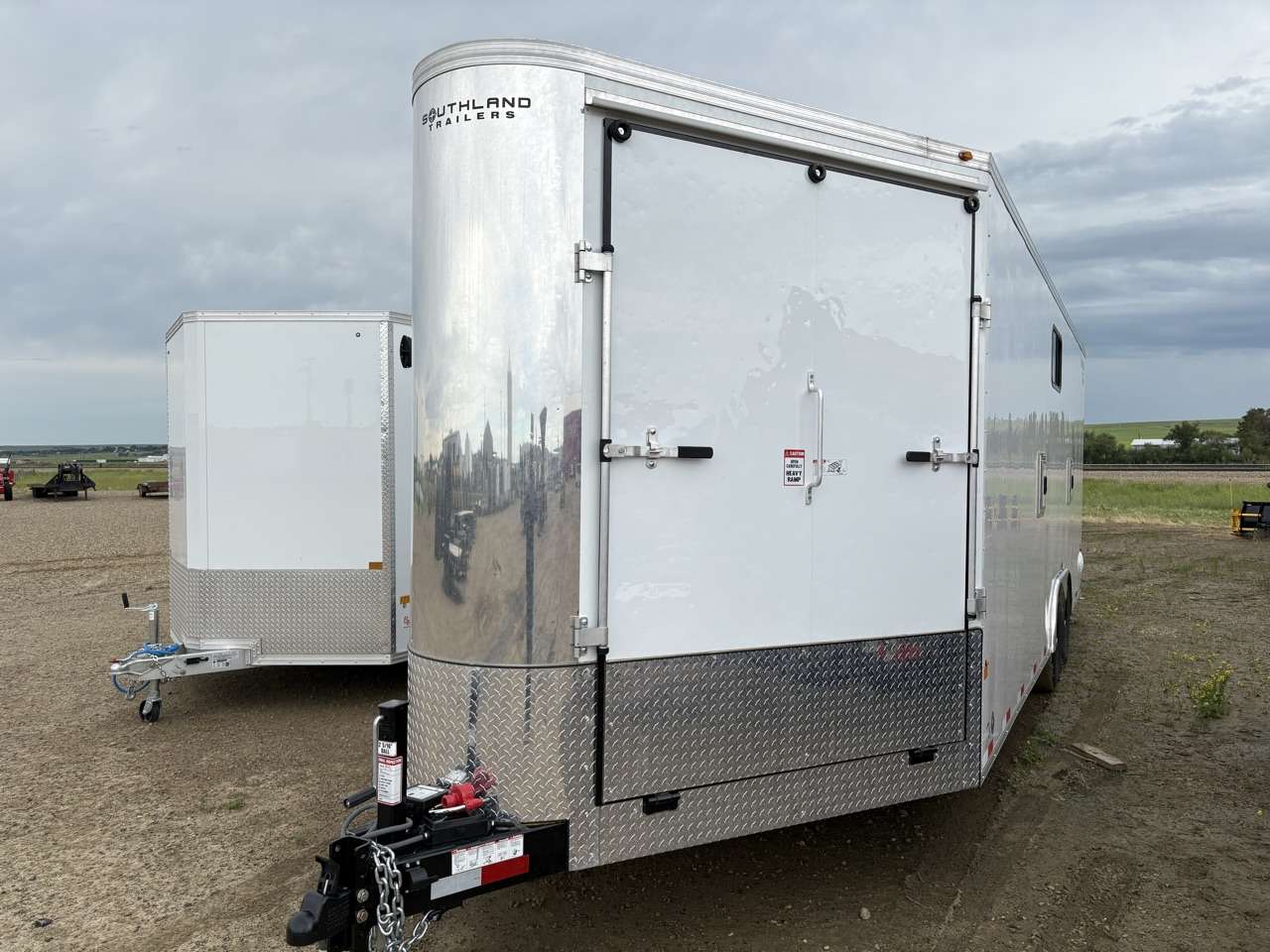 2026 Royal LARSM 8'6" x 22' + V-Nose Toy Hauler Trailer