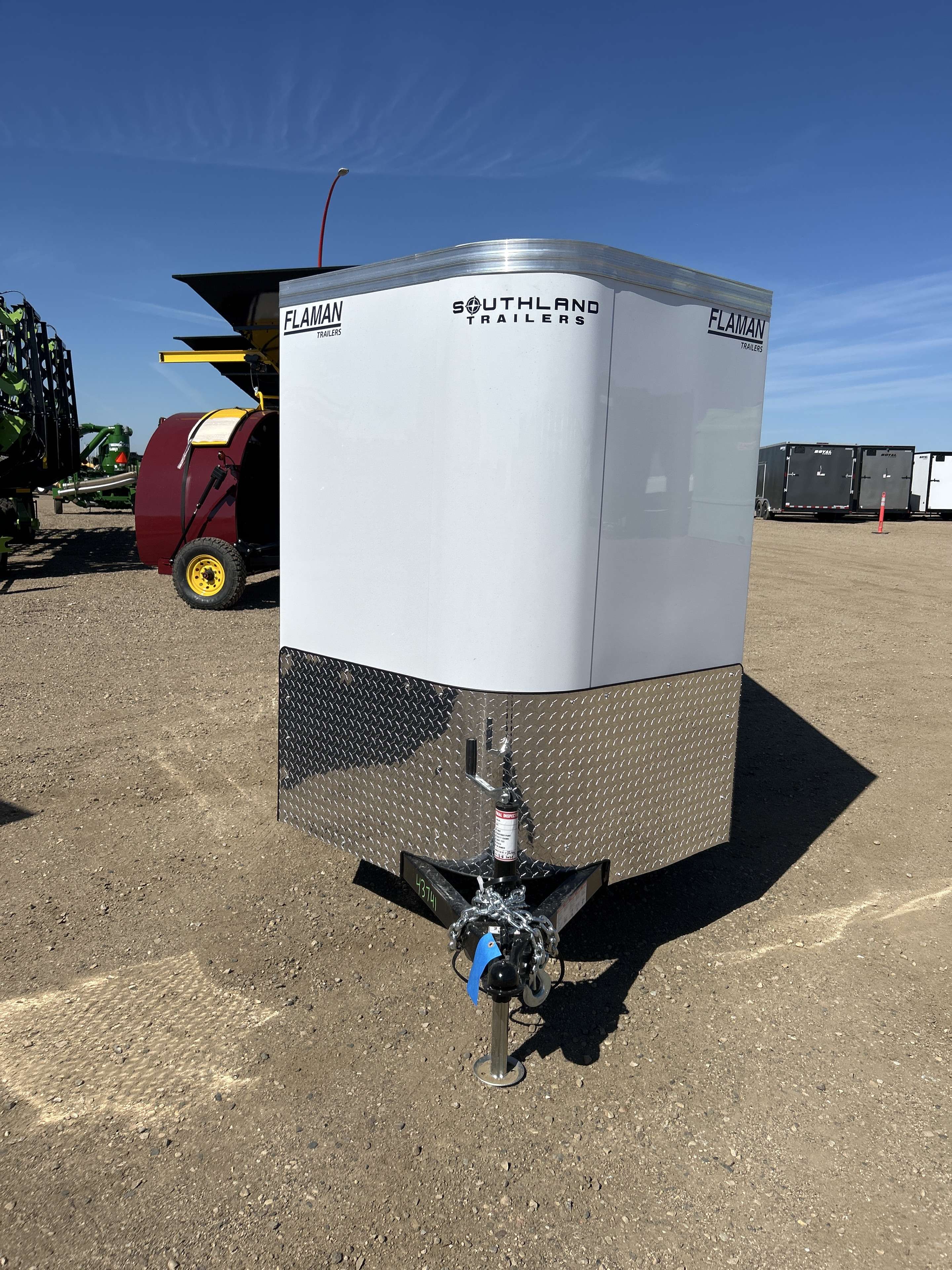 2026 Royal LCH 5' x 10' + V-Nose Cargo Trailer