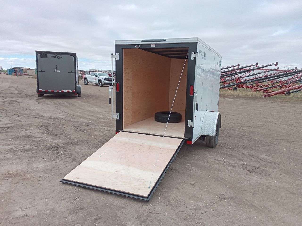 2026 Royal LCH 5' x 10' + V-Nose Cargo Trailer