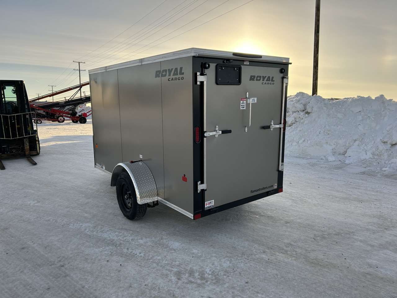 2026 Royal LCH 5' x 10' + V-Nose Cargo Trailer