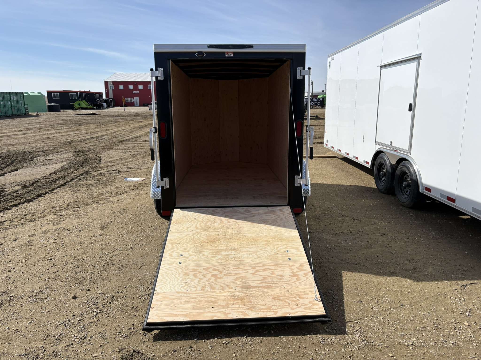 2026 Royal LCH 5' x 10' + V-Nose Cargo Trailer