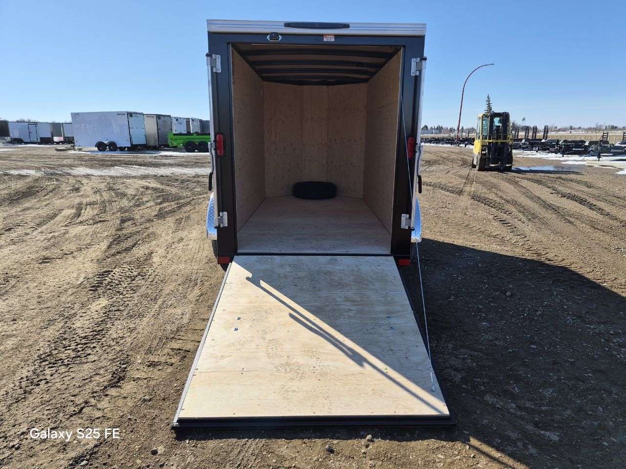 2026 Royal LCH 5' x 10' + V-Nose Cargo Trailer