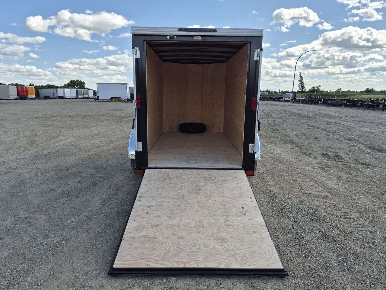 2026 Royal LCH 5' x 10' + V-Nose Cargo Trailer