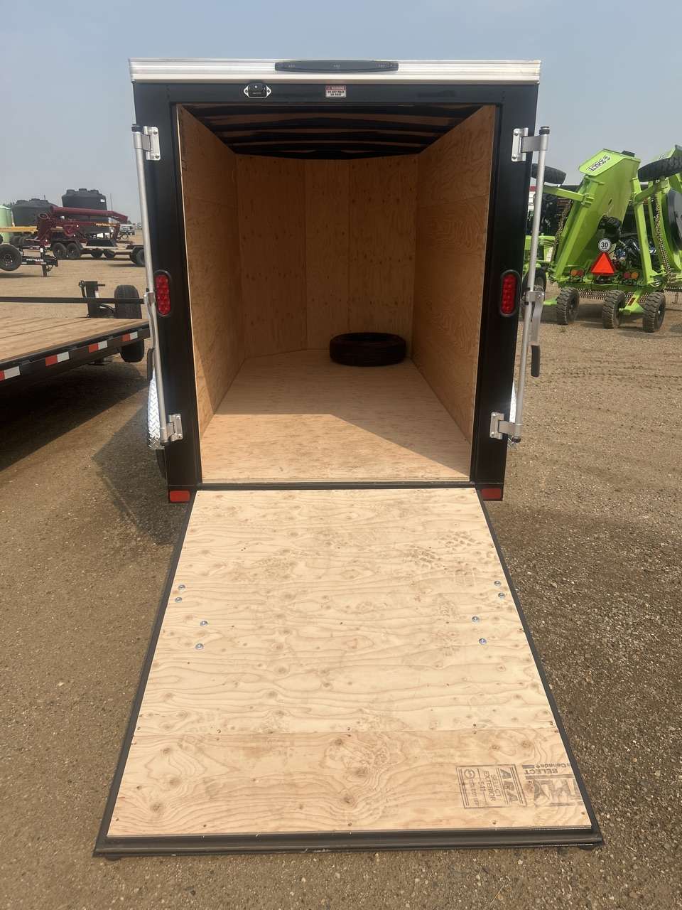 2026 Royal LCH 5' x 10' + V-Nose Cargo Trailer