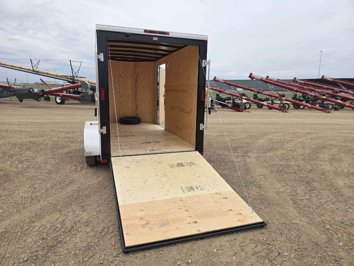 2026 Royal LCH 6' x 12' + V-Nose Cargo