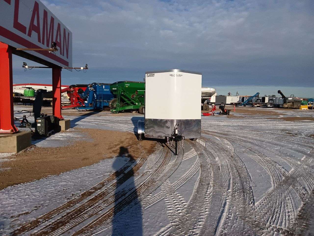 2026 Royal LCH 6' x 12' + V-Nose Cargo Trailer