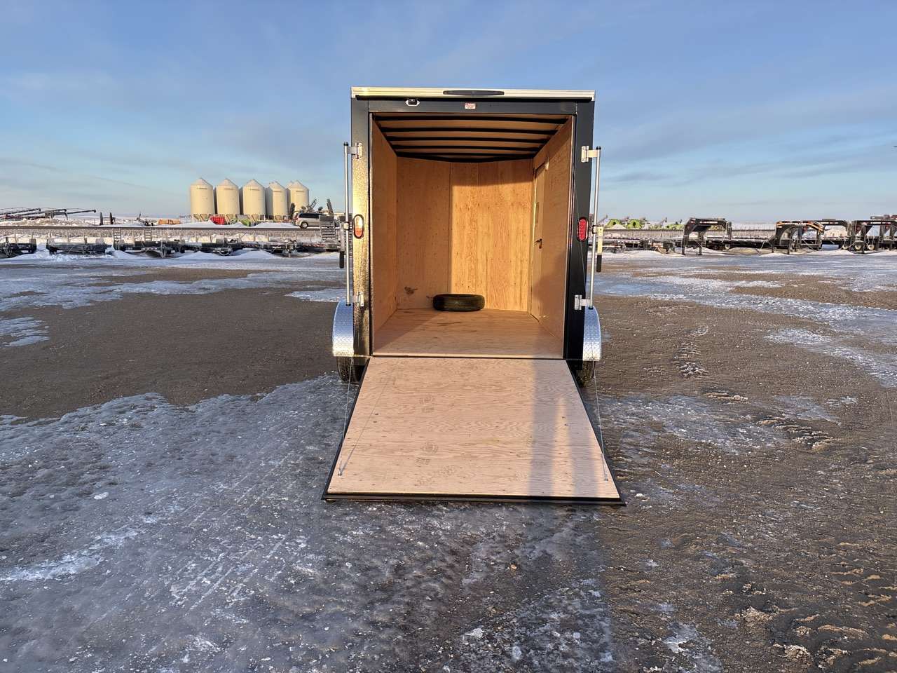 2026 Royal LCH 6' x 12' + V-Nose Cargo Trailer