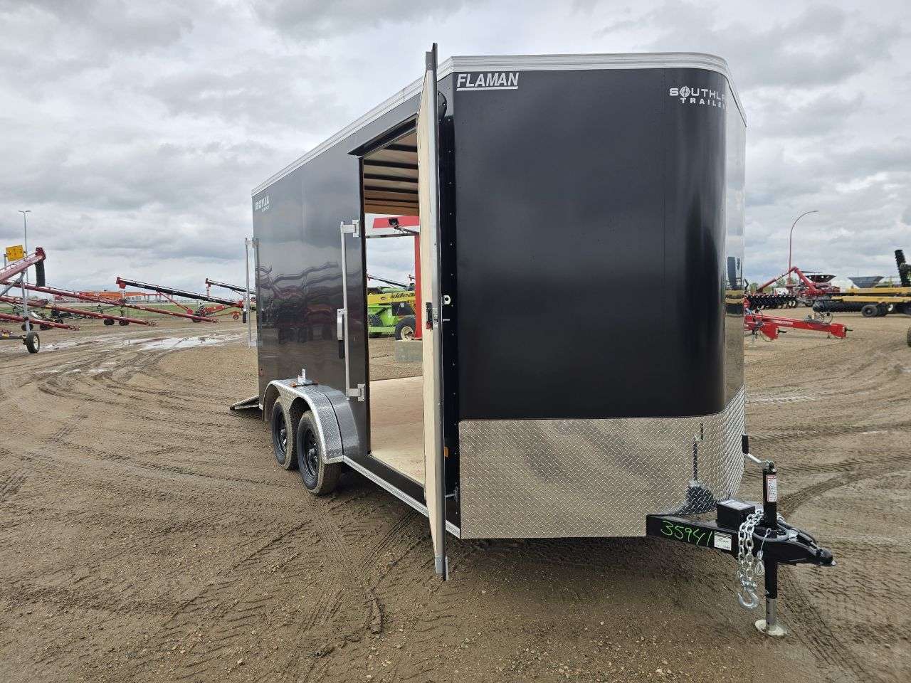 2026 Royal LCH 7'6" x 14' + V-Nose Cargo