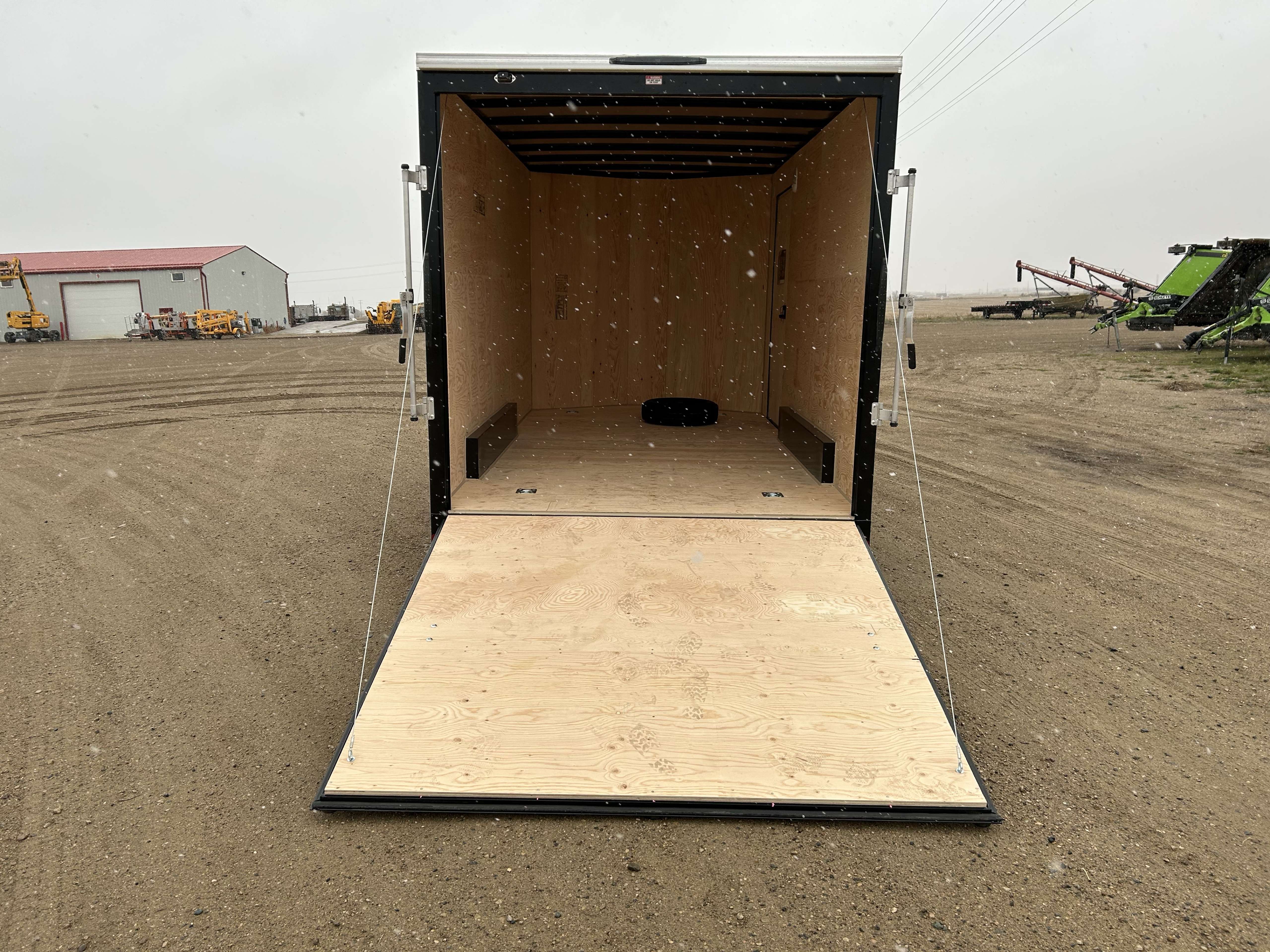 2026 Royal LCH 7'6" x 14' + V-Nose Cargo Trailer