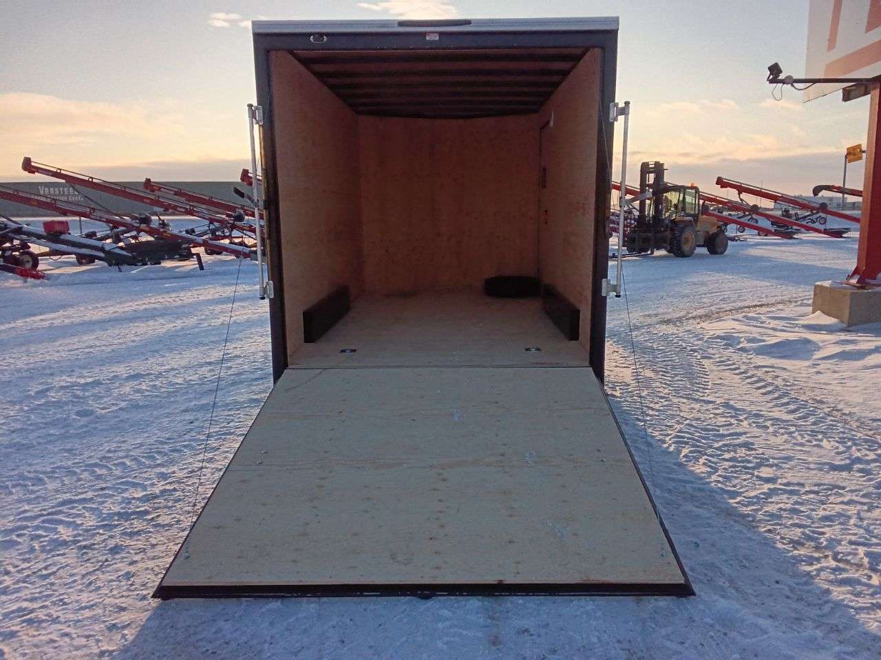2026 Royal LCH 7'6" x 14' + V-Nose Cargo Trailer