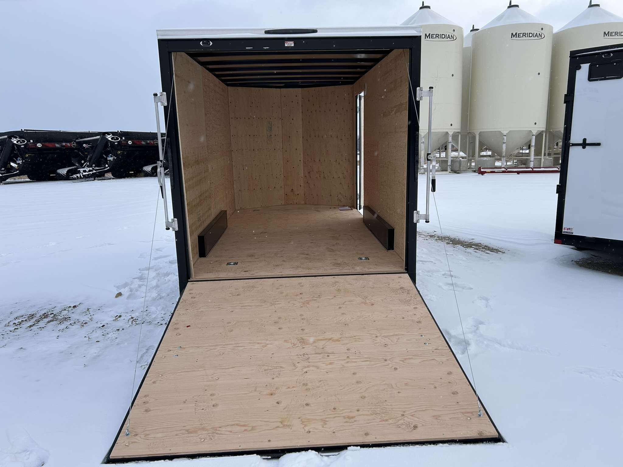 2026 Royal LCH 7'6" x 14' + V-Nose Cargo Trailer