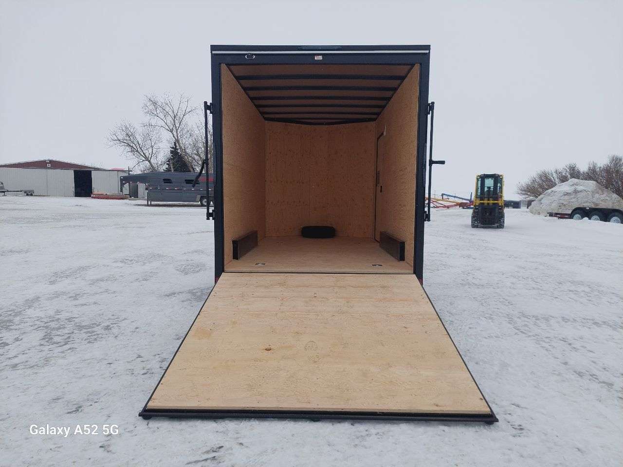 2026 Royal LCH 7'6" x 14' + V-Nose Cargo Trailer