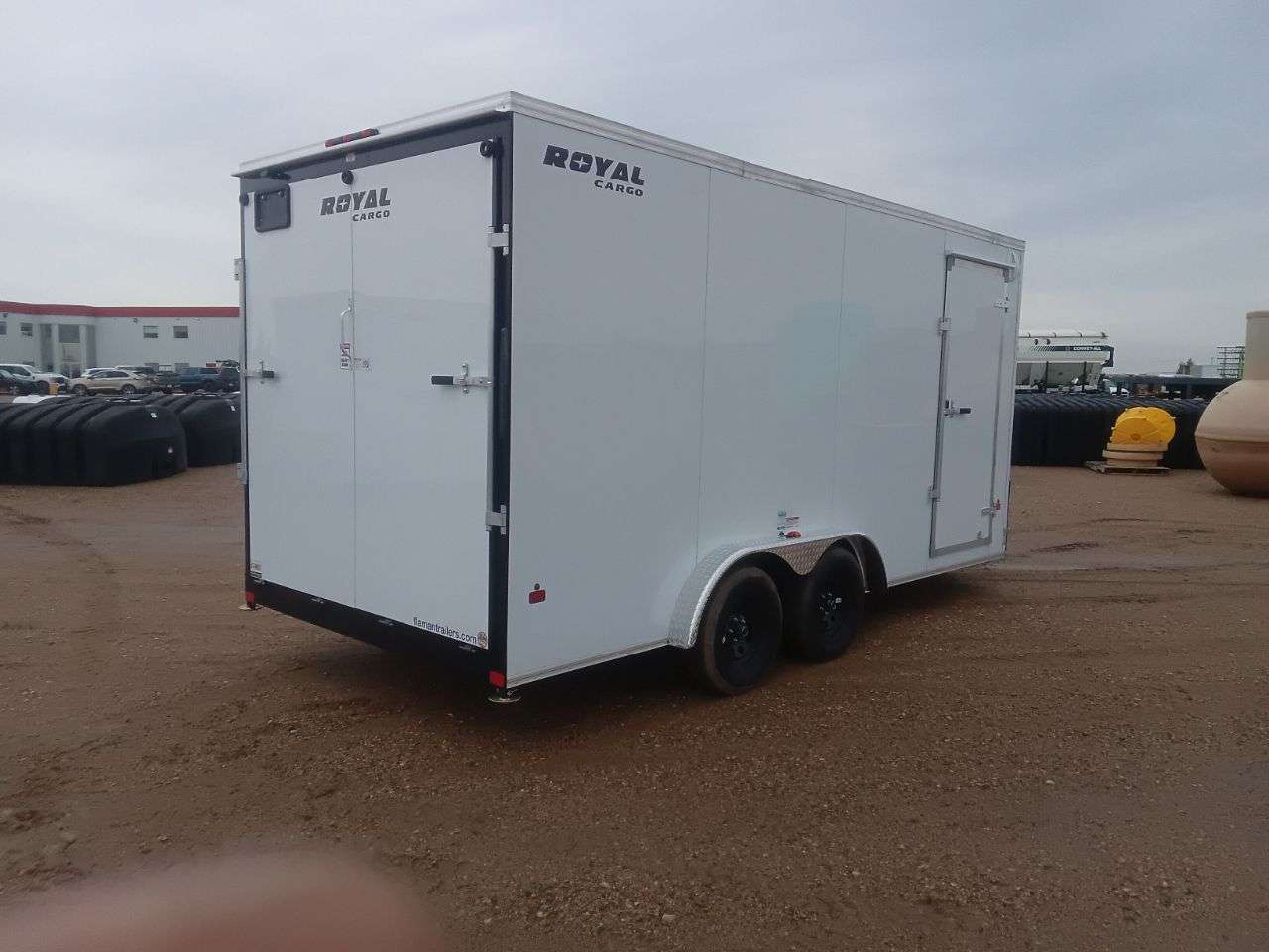2026 Royal LCH 7'6" x 16' + V-Nose