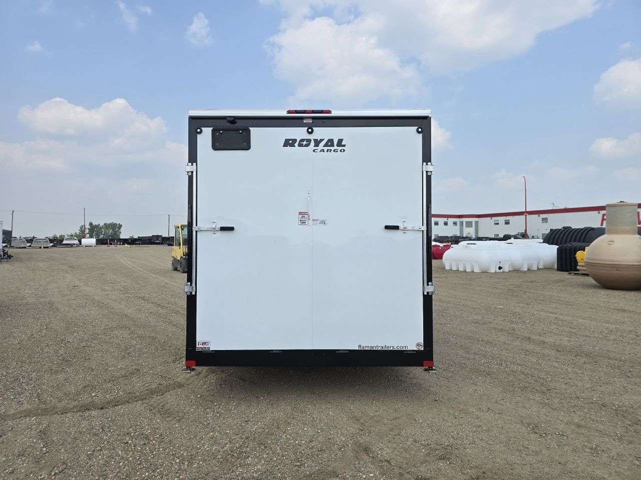 2026 Royal LCH 7'6" x 16' + V-Nose Cargo