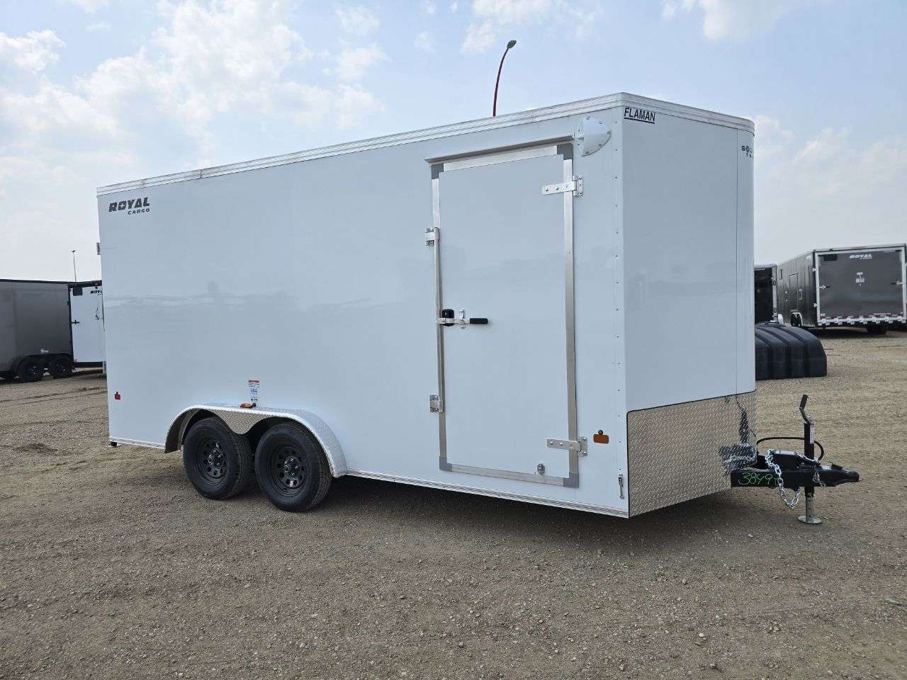 2026 Royal LCH 7'6" x 16' + V-Nose Cargo