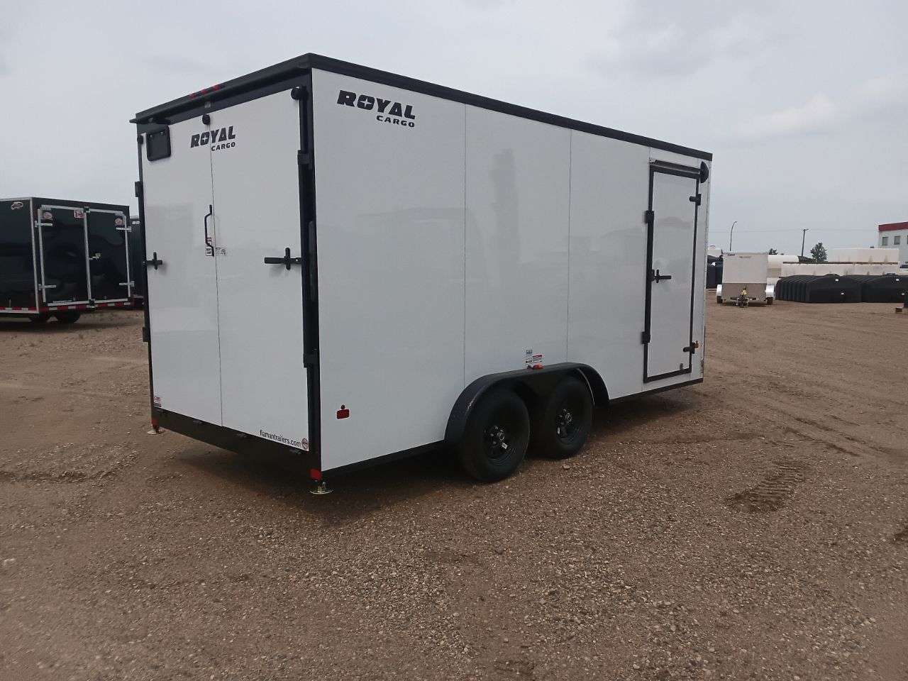 2026 Royal LCH 7'6" x 16' + V-Nose Cargo