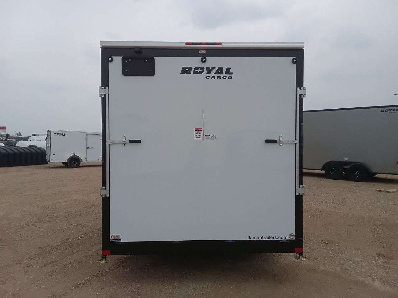 2026 Royal LCH 7'6" x 16' + V-Nose Cargo