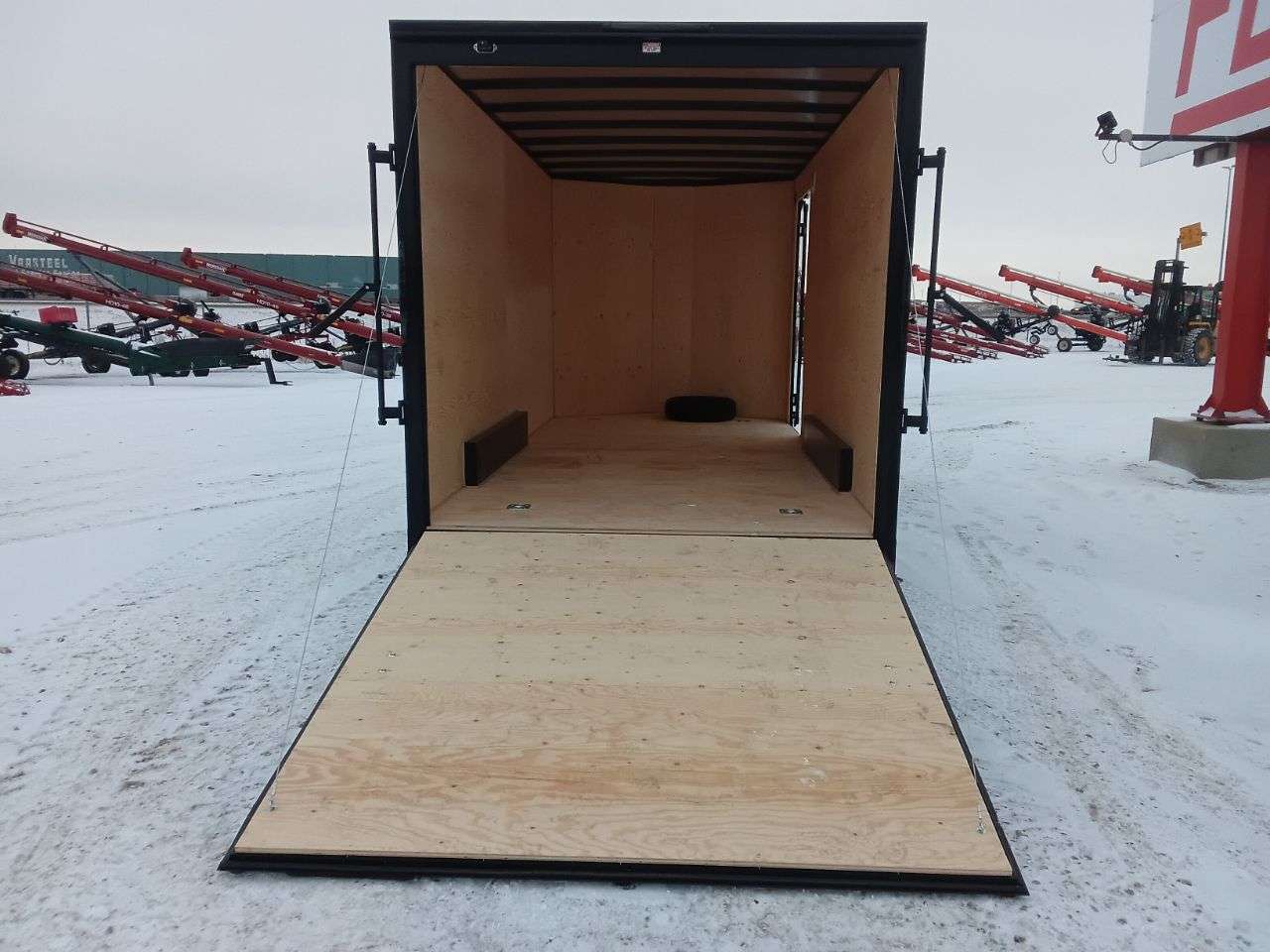 2026 Royal LCH 7'6" x 16' + V-Nose Cargo Trailer