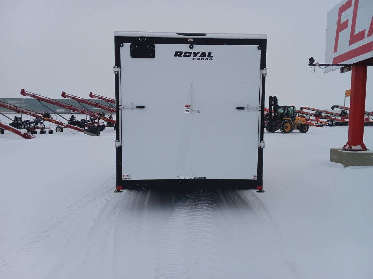 2026 Royal LCH 7'6" x 16' + V-Nose Cargo Trailer