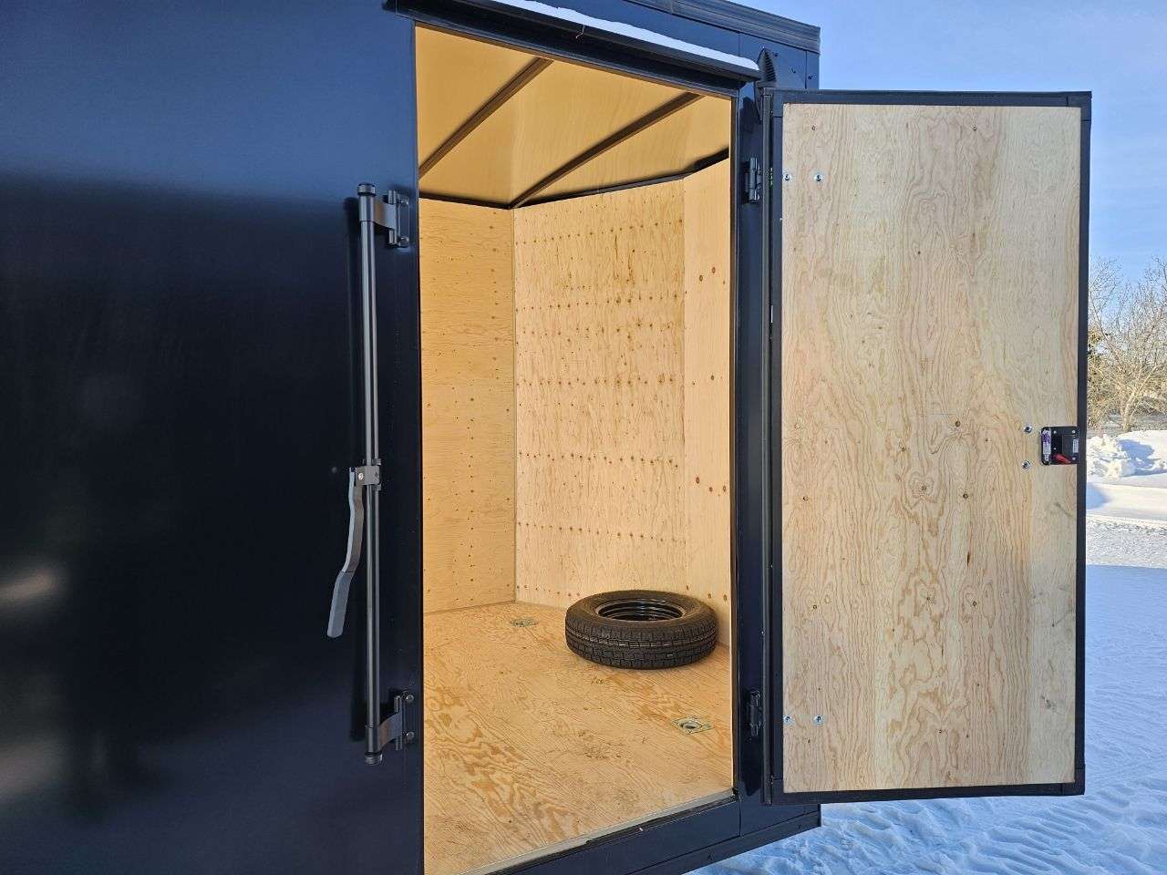 2026 Royal LCH 7'6" x 16' + V-Nose Cargo Trailer