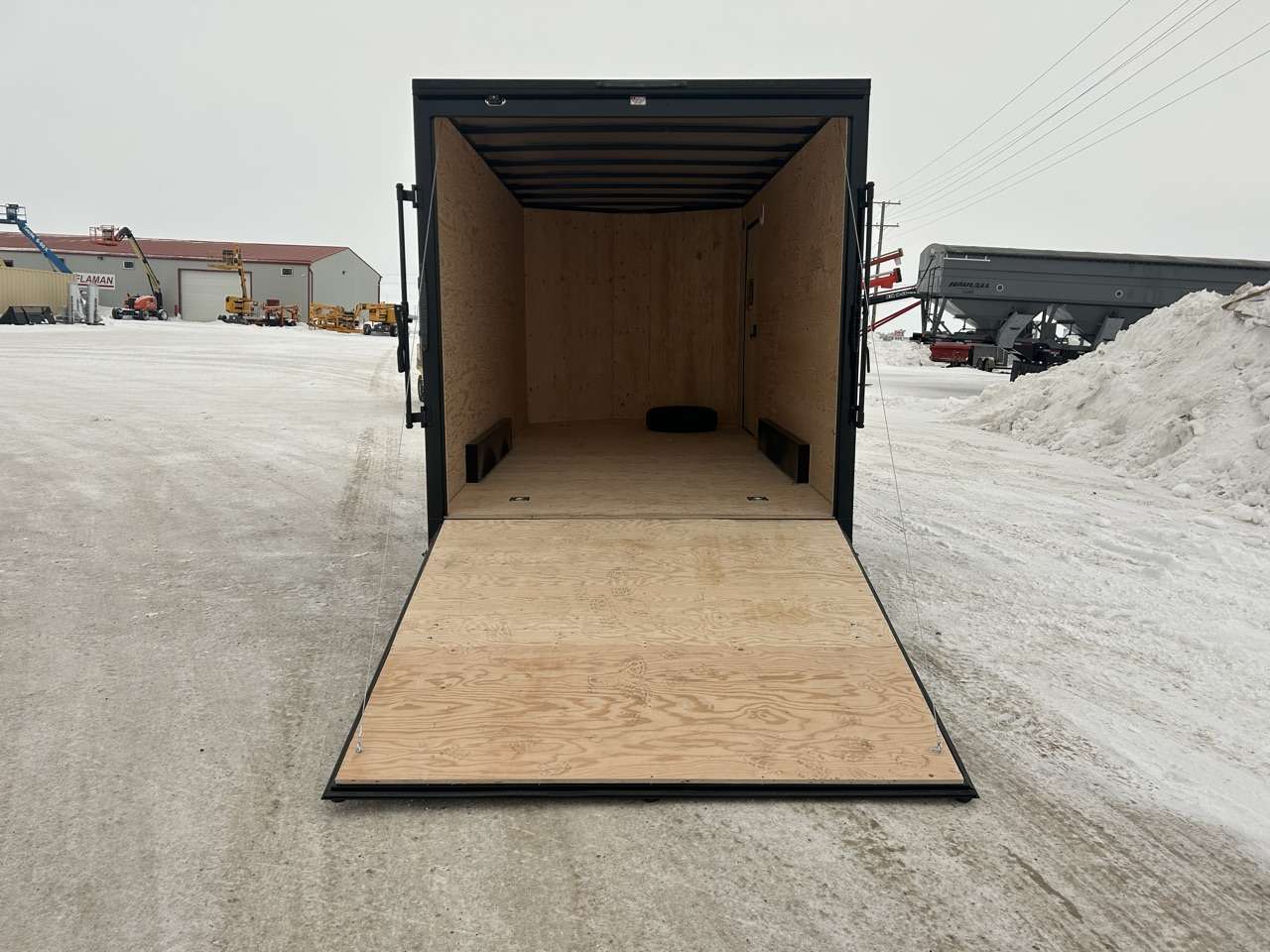 2026 Royal LCH 7'6" x 16' + V-Nose Cargo Trailer