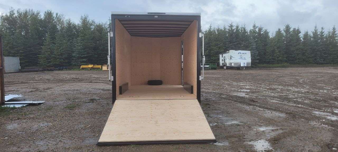 2026 Royal LCH 7'6" x 16' + V-Nose Cargo Trailer