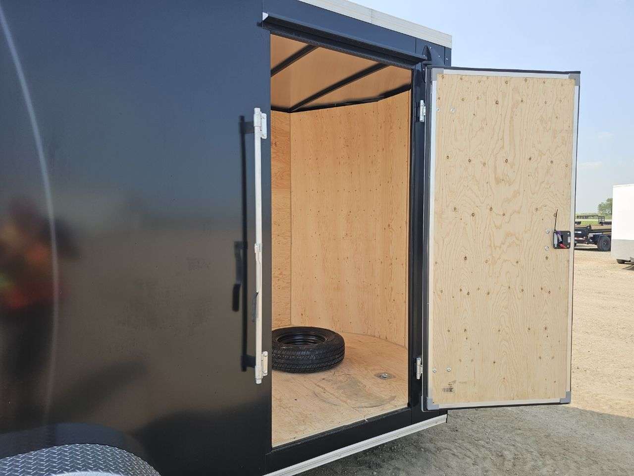 2026 Royal LCH 7' x 14' + V-Nose Cargo Trailer
