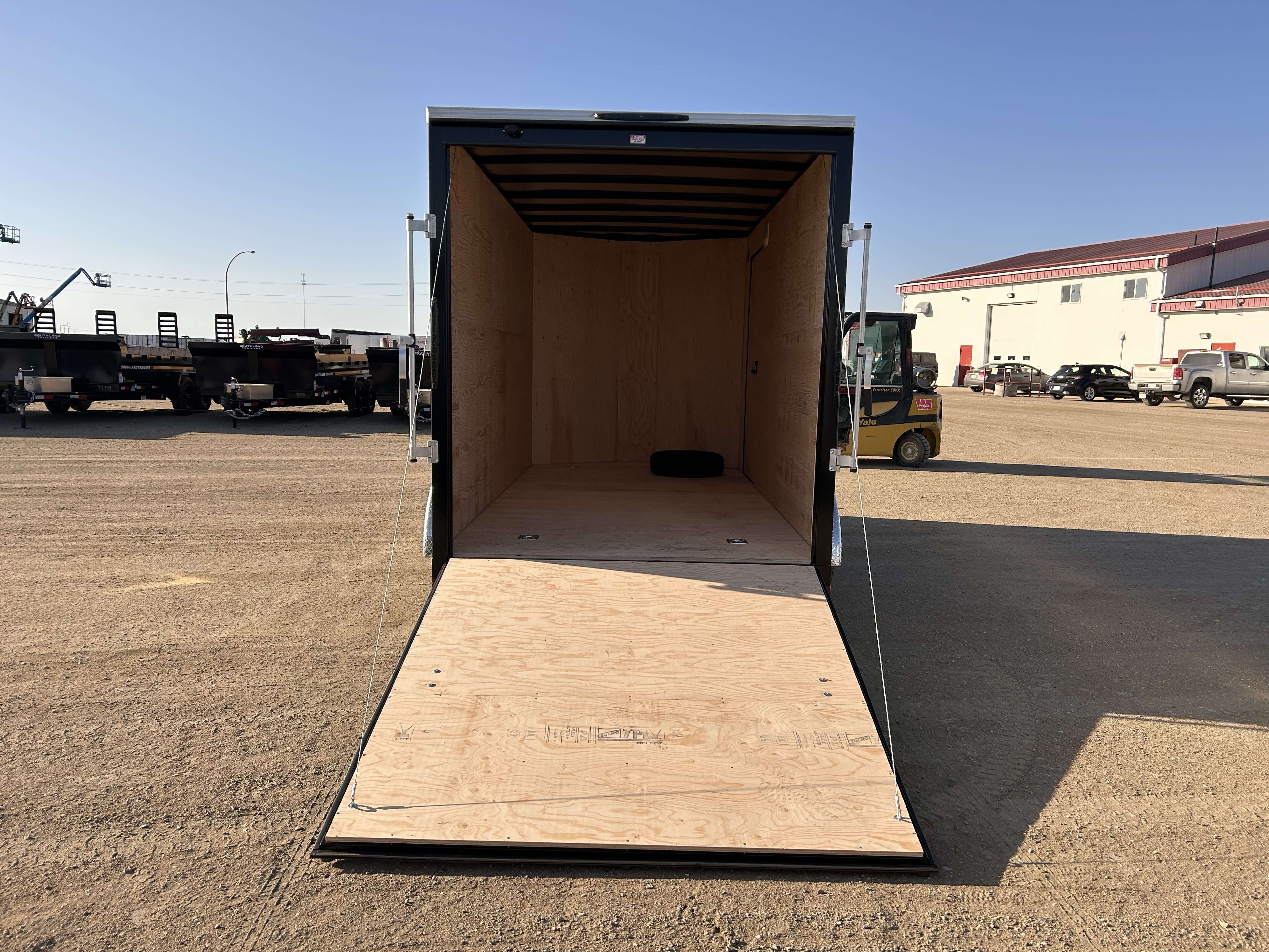 2026 Royal LCH 7' x 14' + V-Nose Cargo Trailer