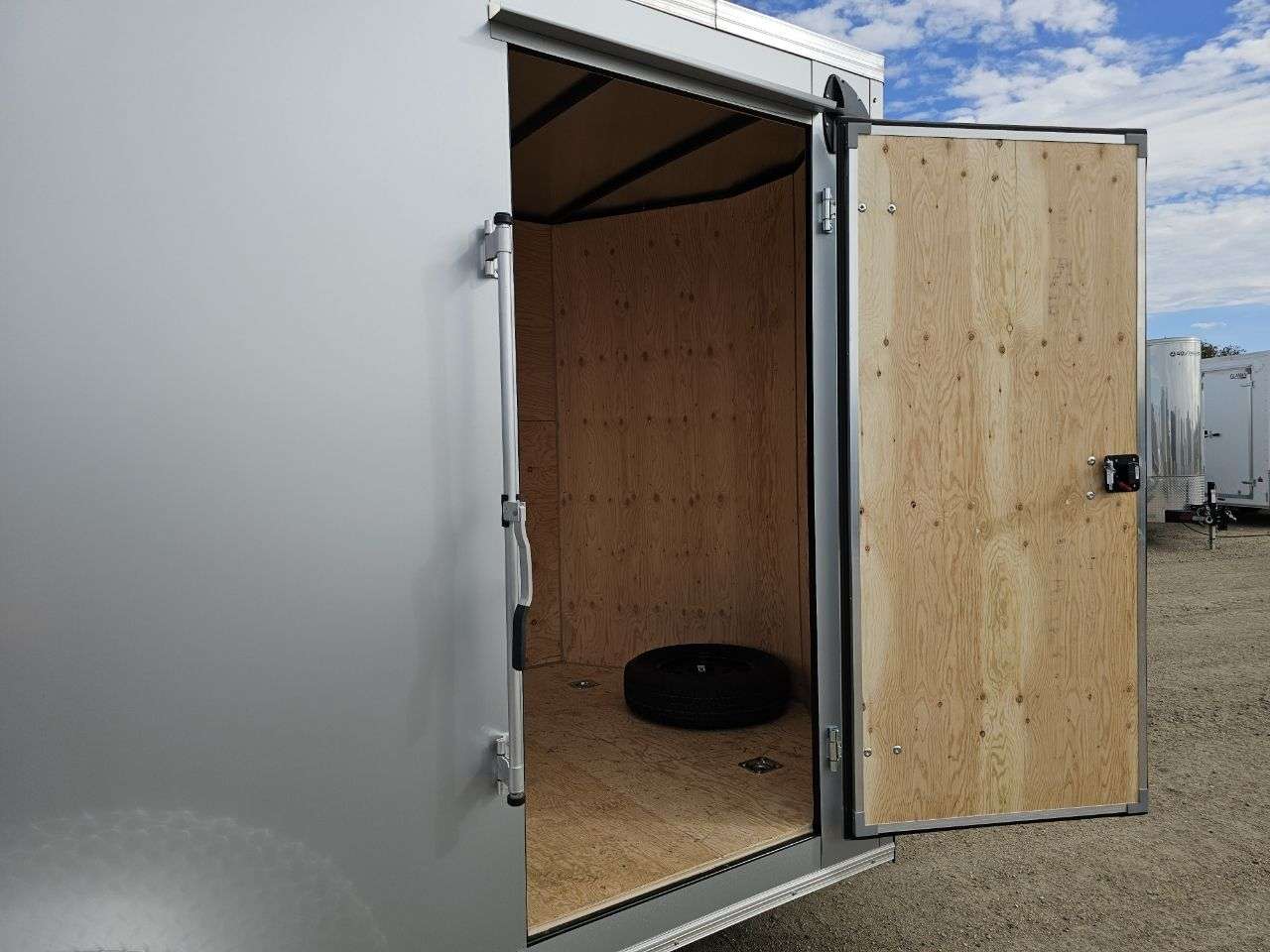 2026 Royal LCH 7' x 14' + V-Nose Cargo Trailer
