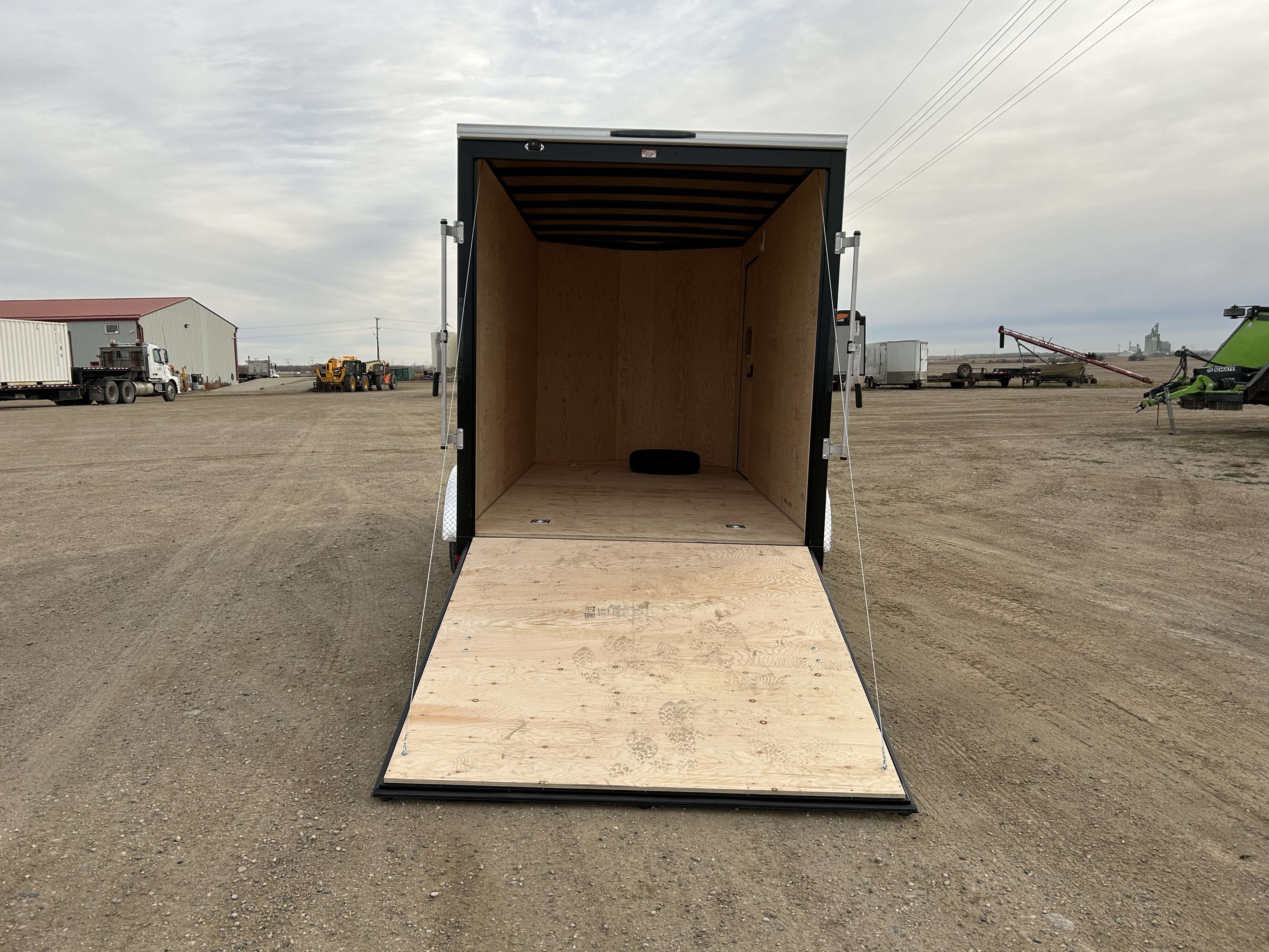 2026 Royal LCH 7' x 14' + V-Nose Cargo Trailer