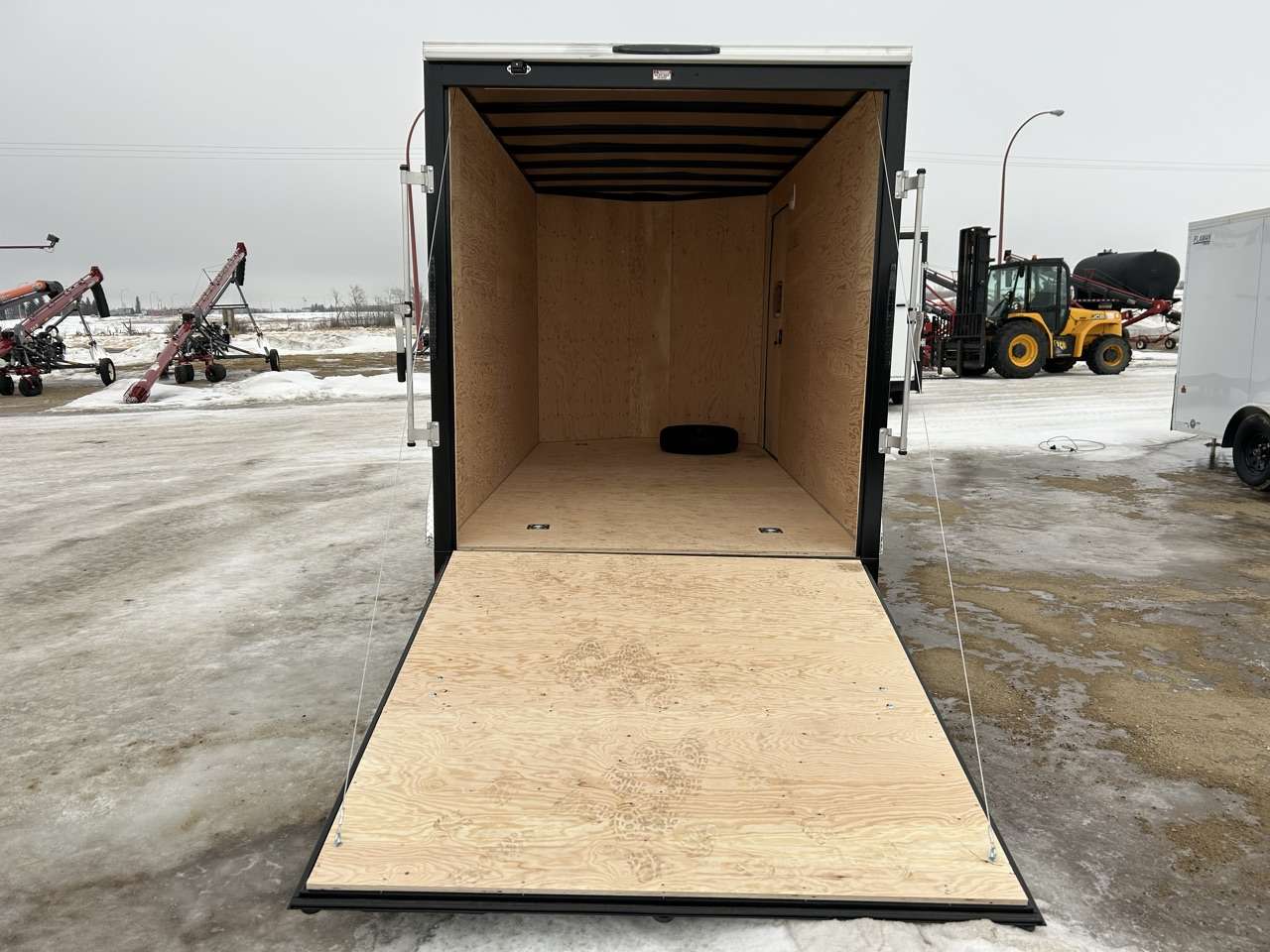 2026 Royal LCH 7' x 14' + V-Nose Cargo Trailer